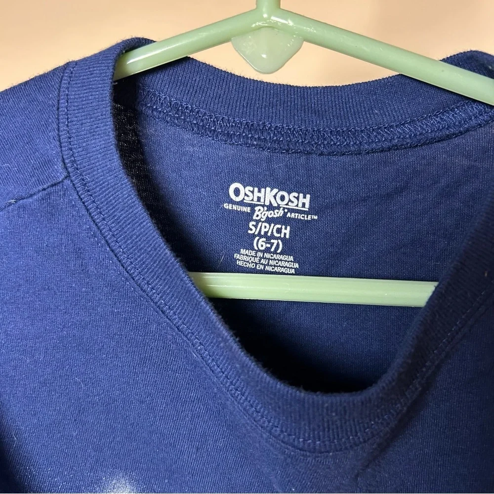 OshKosh Dinosaur Graphic Tee Boys Size 6/7 Navy Blue with Lightning Graphic